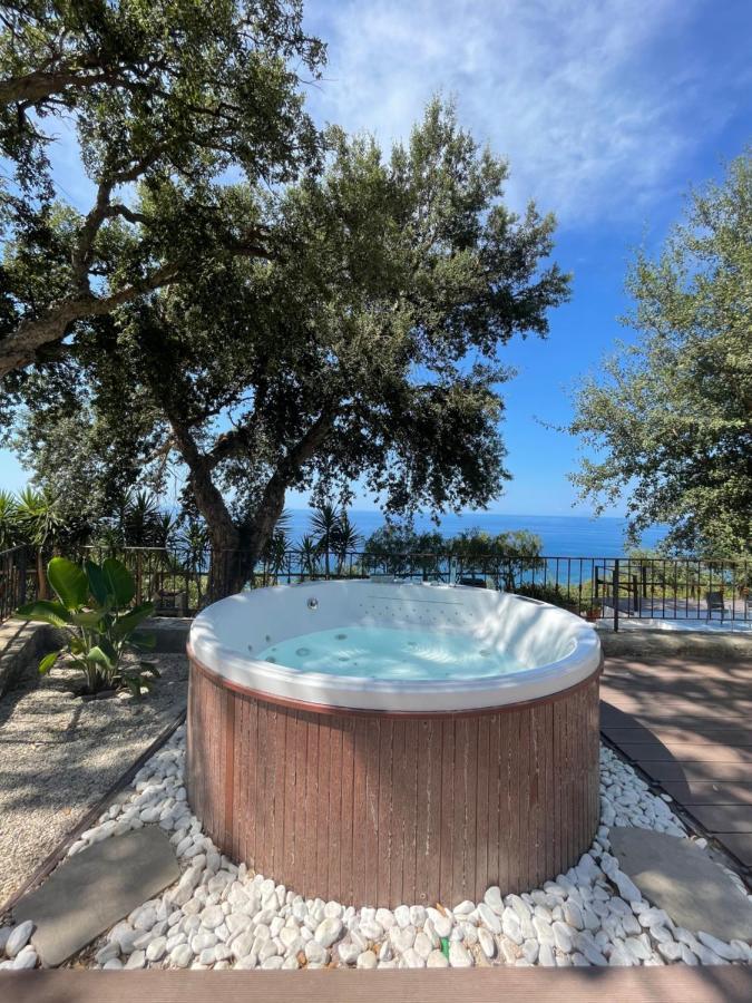 Villa Alice サント・ステーファノ・ディ・カマストラ エクステリア 写真